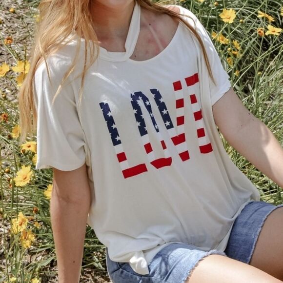 Patriotic “LOVE” Graphic Tee - Picture 4 of 14